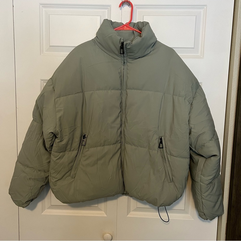 Cropped Puffy Winter Jacket